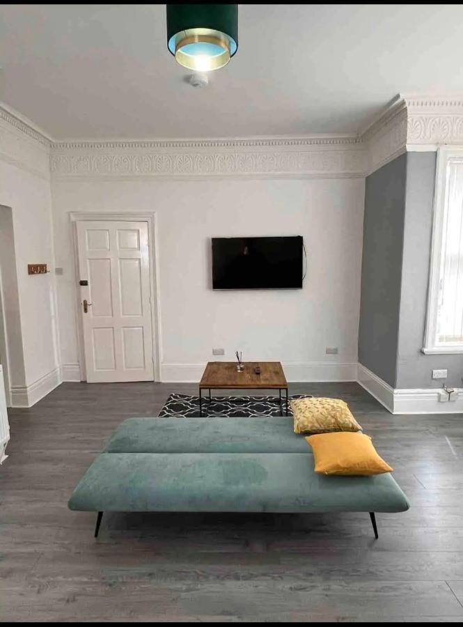 Lovely 1-Bedroom Apartment, Free Street Parking نيوكاسل أبون تاين المظهر الخارجي الصورة